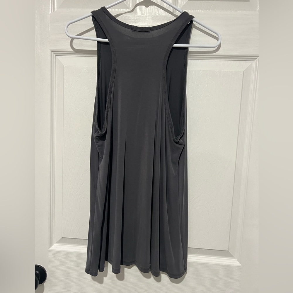 Grey Tank - Picture 2 of 3